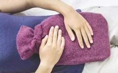 排出体内寒湿，焕发健康光彩 扶阳红光带的护体新体验